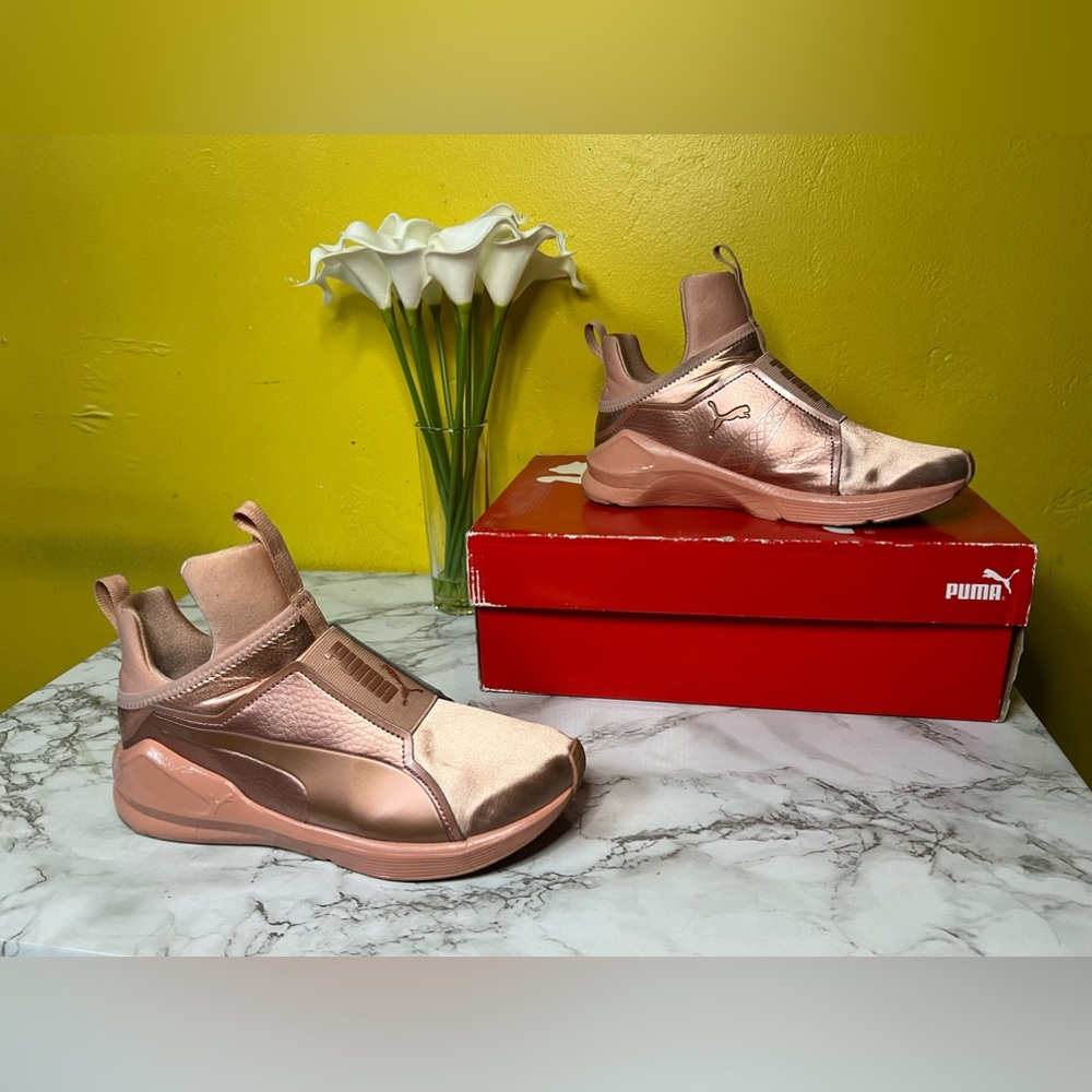 Rose Gold Kylie Jenner pumas